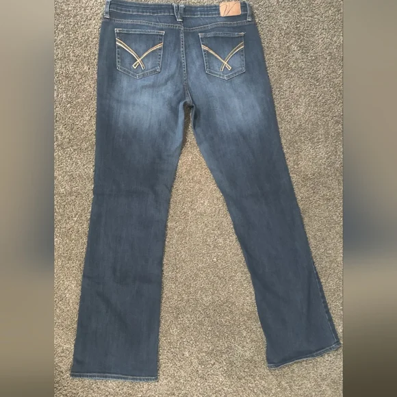 Vanity Classic Blue Women's Jeans - Picture 3 of 6